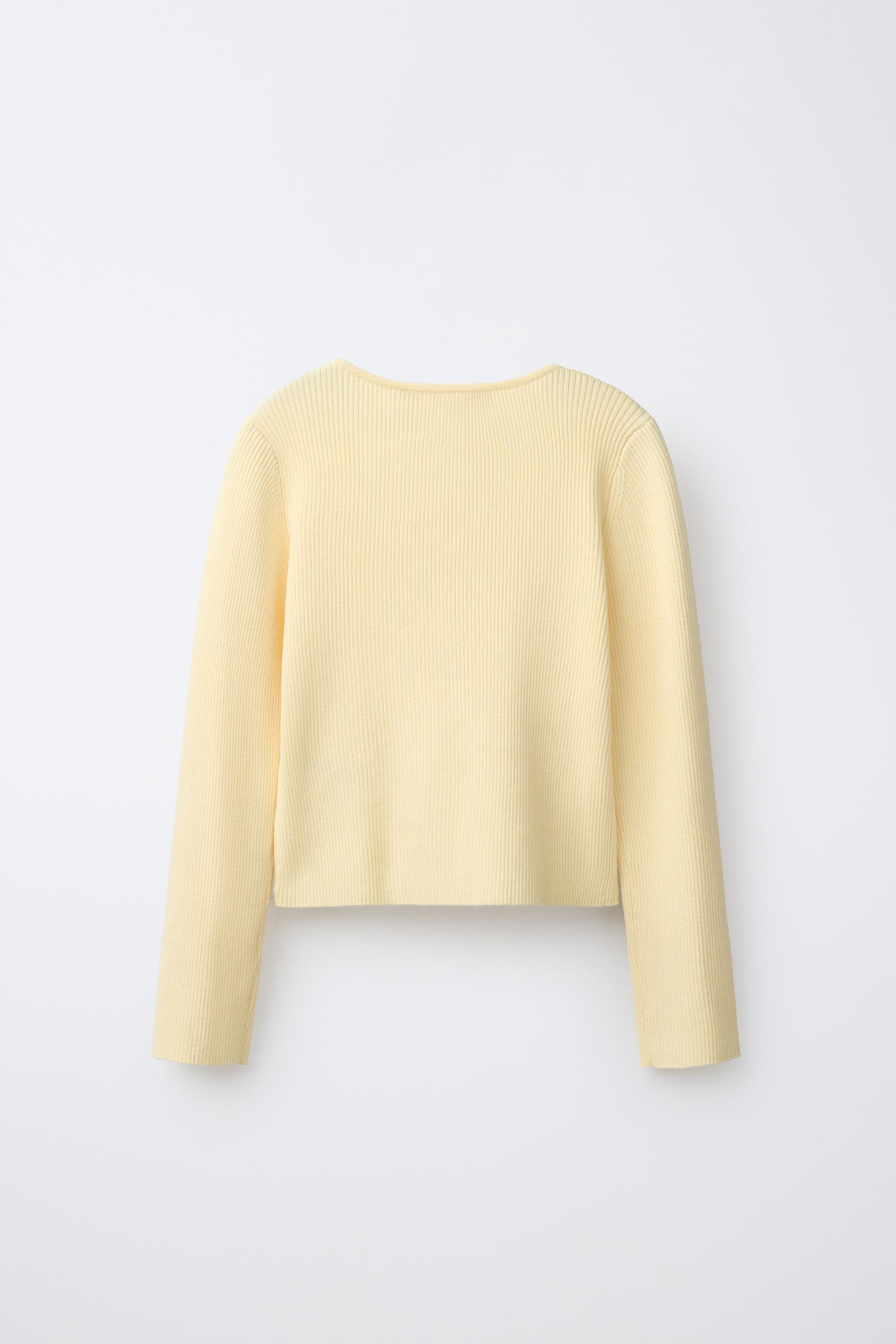 PULL CANNELÉ À PLIS